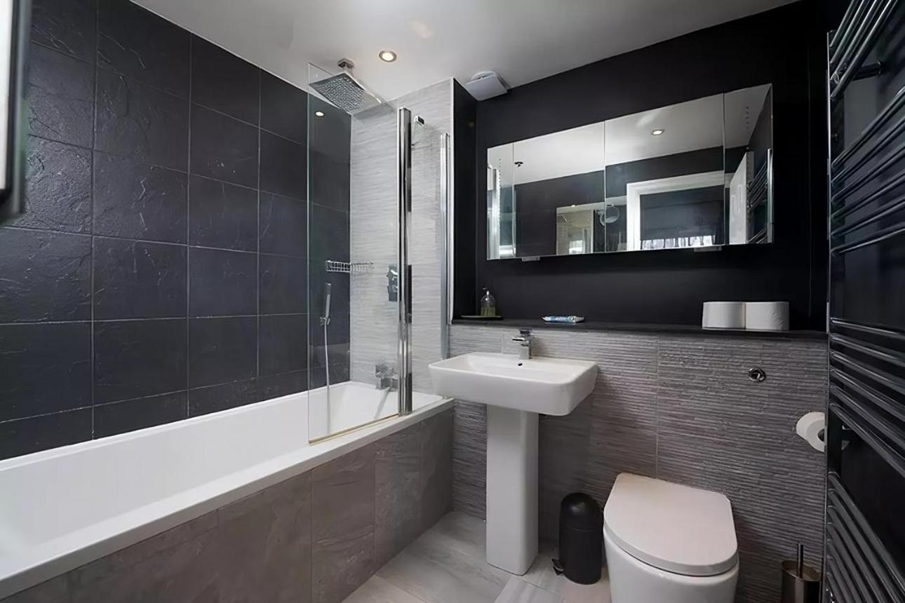 Spacious 2-bedroom Townhouse With Garden & Patio